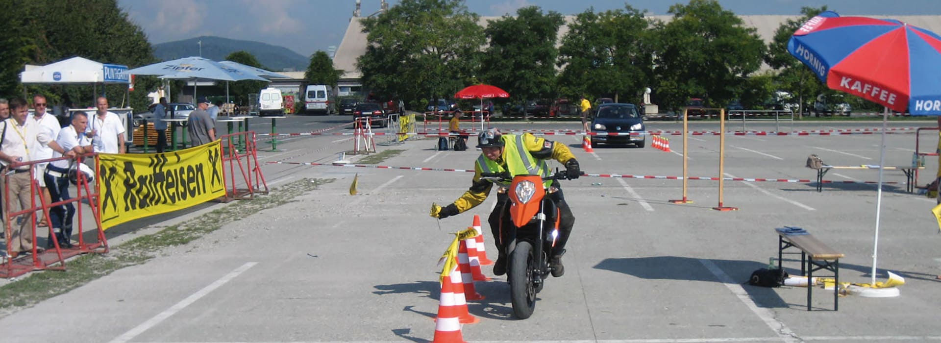 EM der IPMC mit dem Motorrad